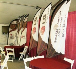 Bowing feather flags